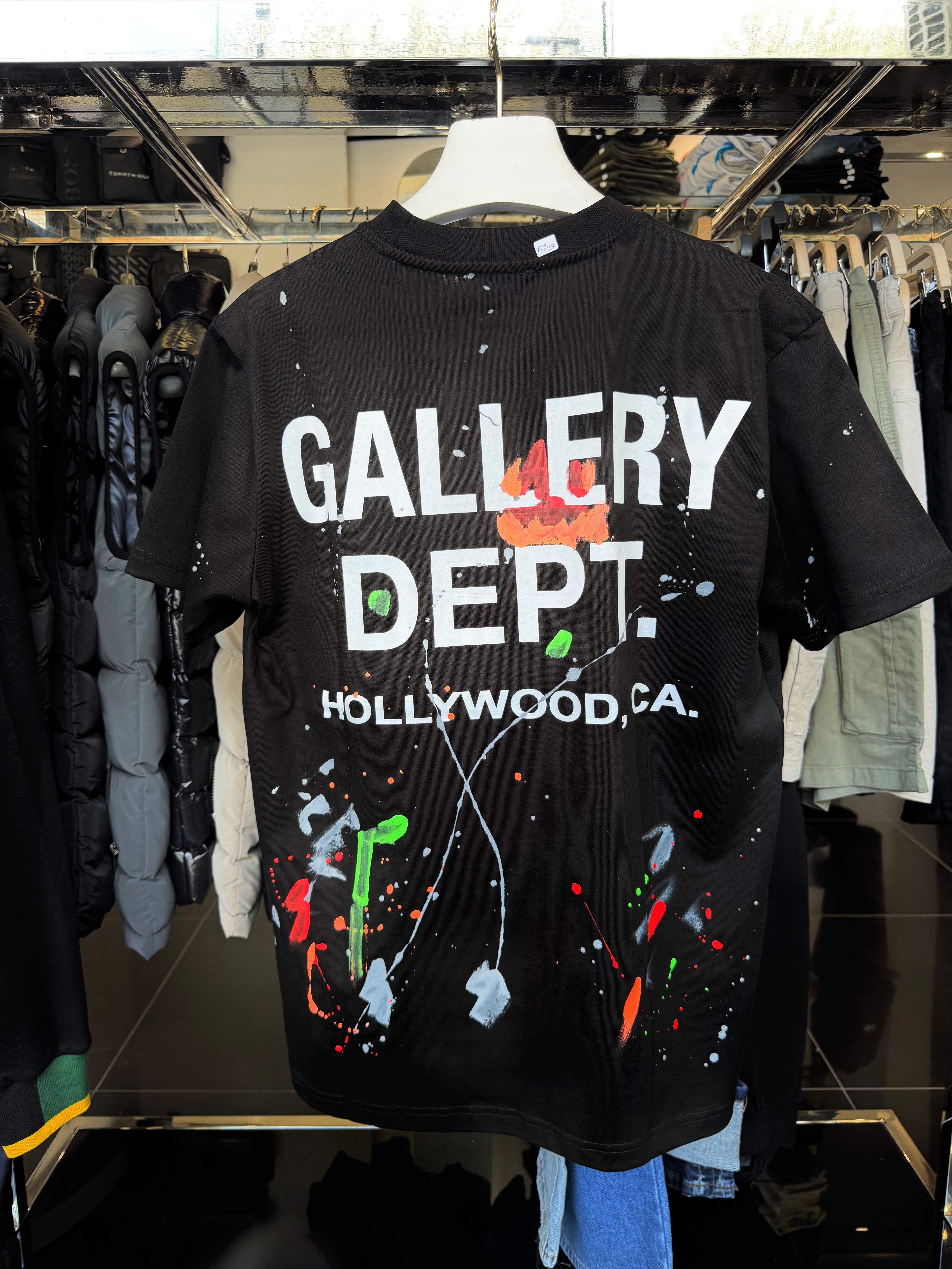 T-SHIRT CODE 32