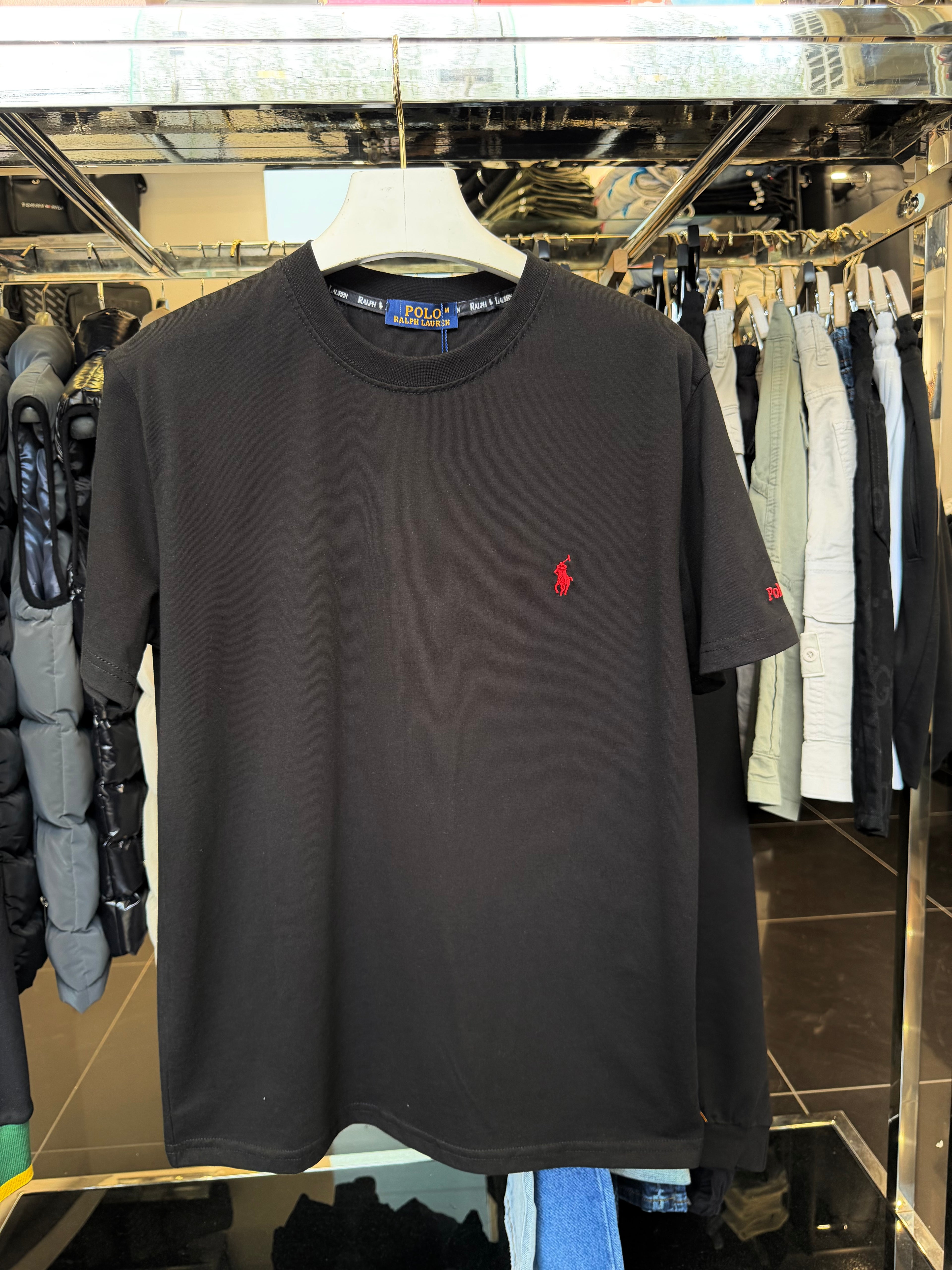 T-SHIRT