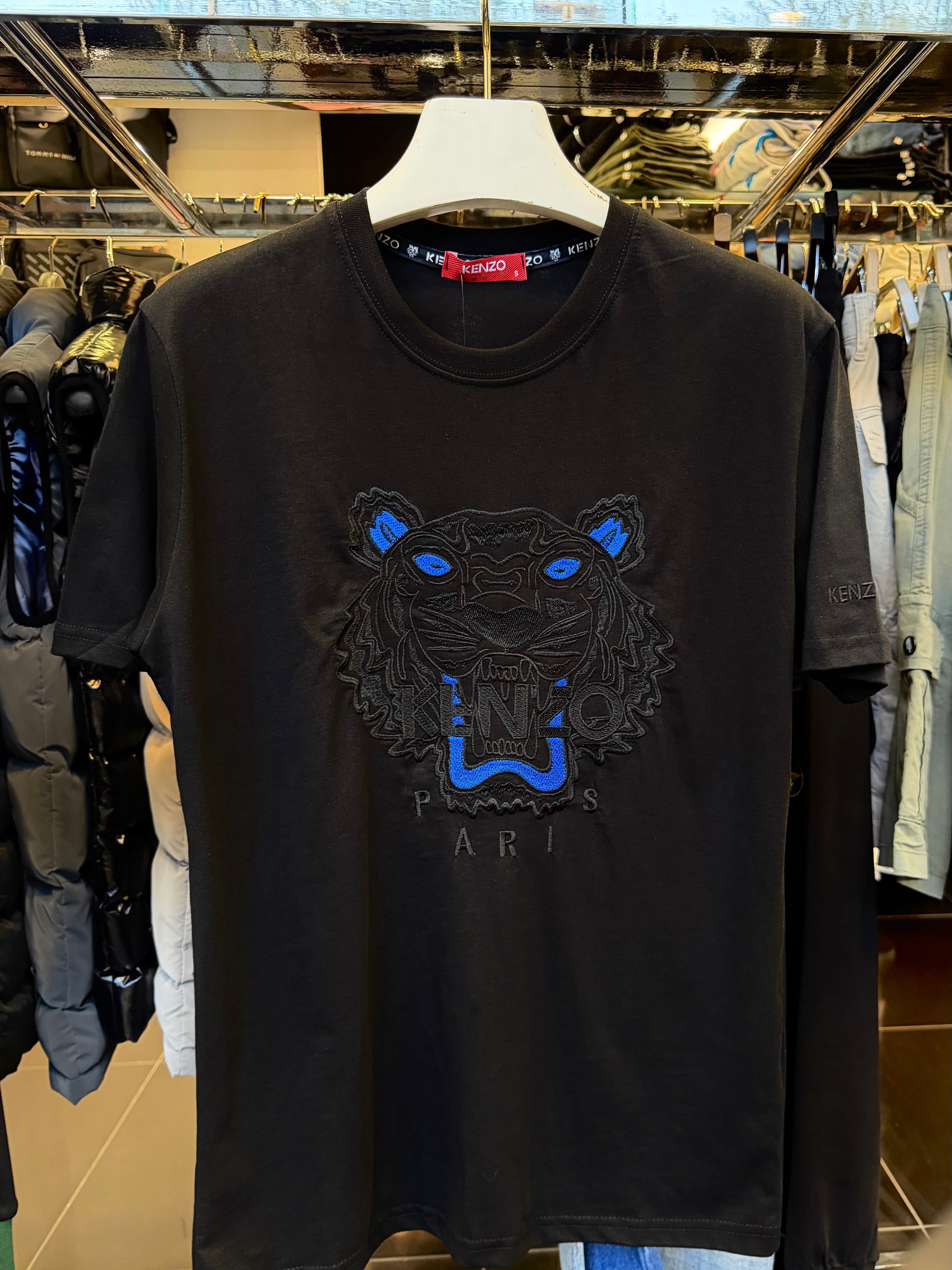T-SHIRT CODE 56