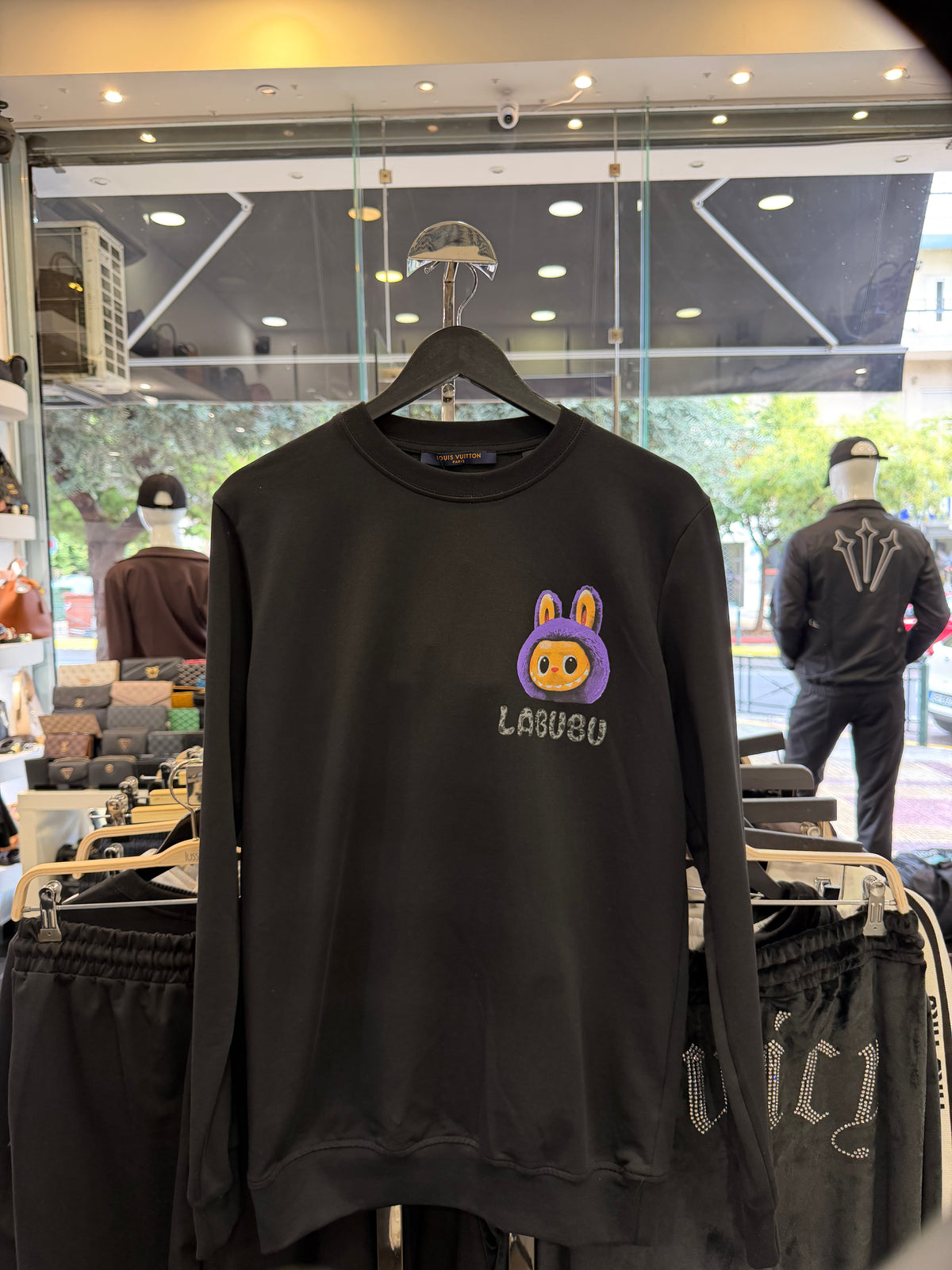 ΦΟΥΤΕΡ -LV LABUBU