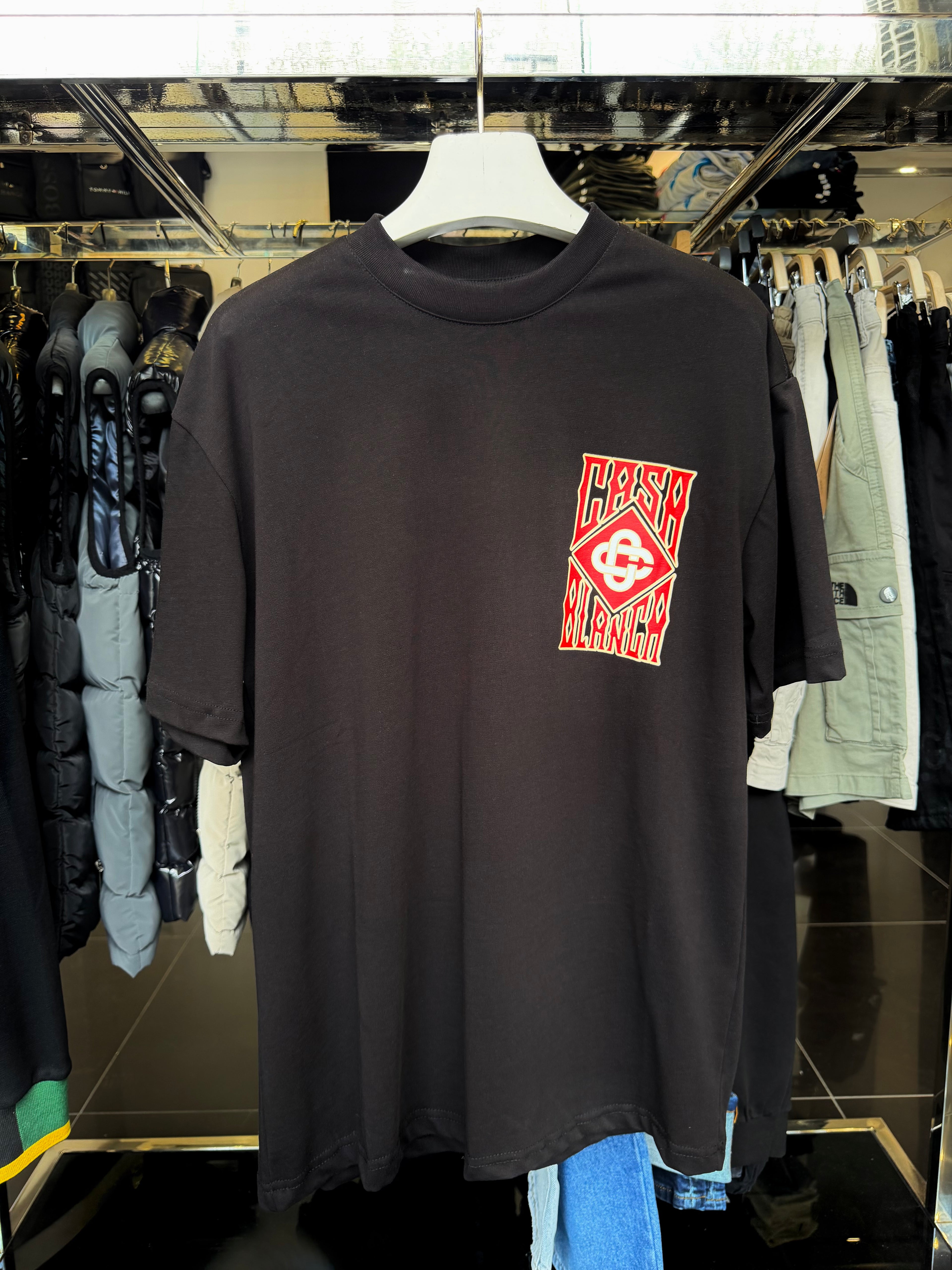 T-SHIRT