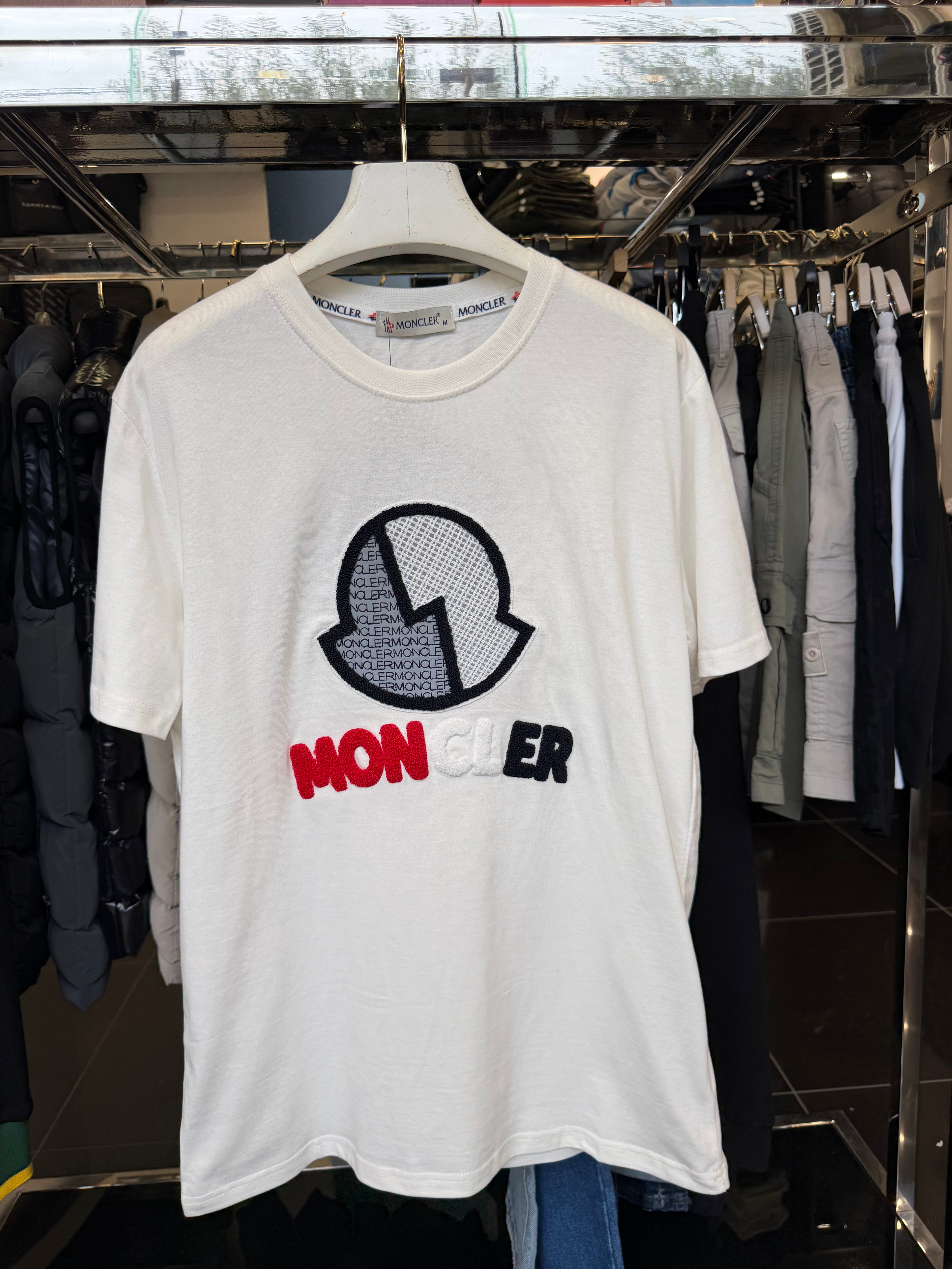 T-SHIRT CODE 22