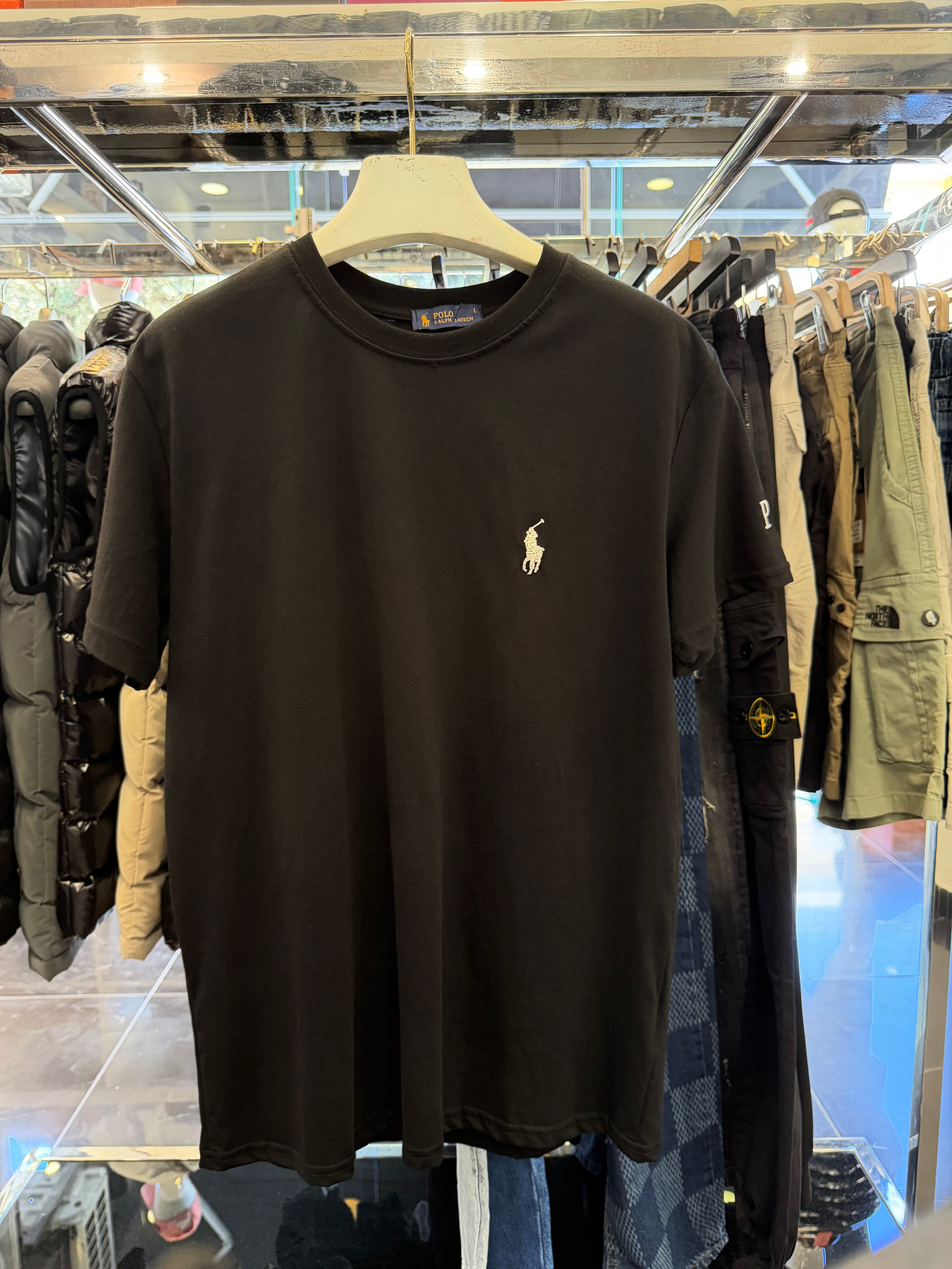 T-SHIRT CODE 17