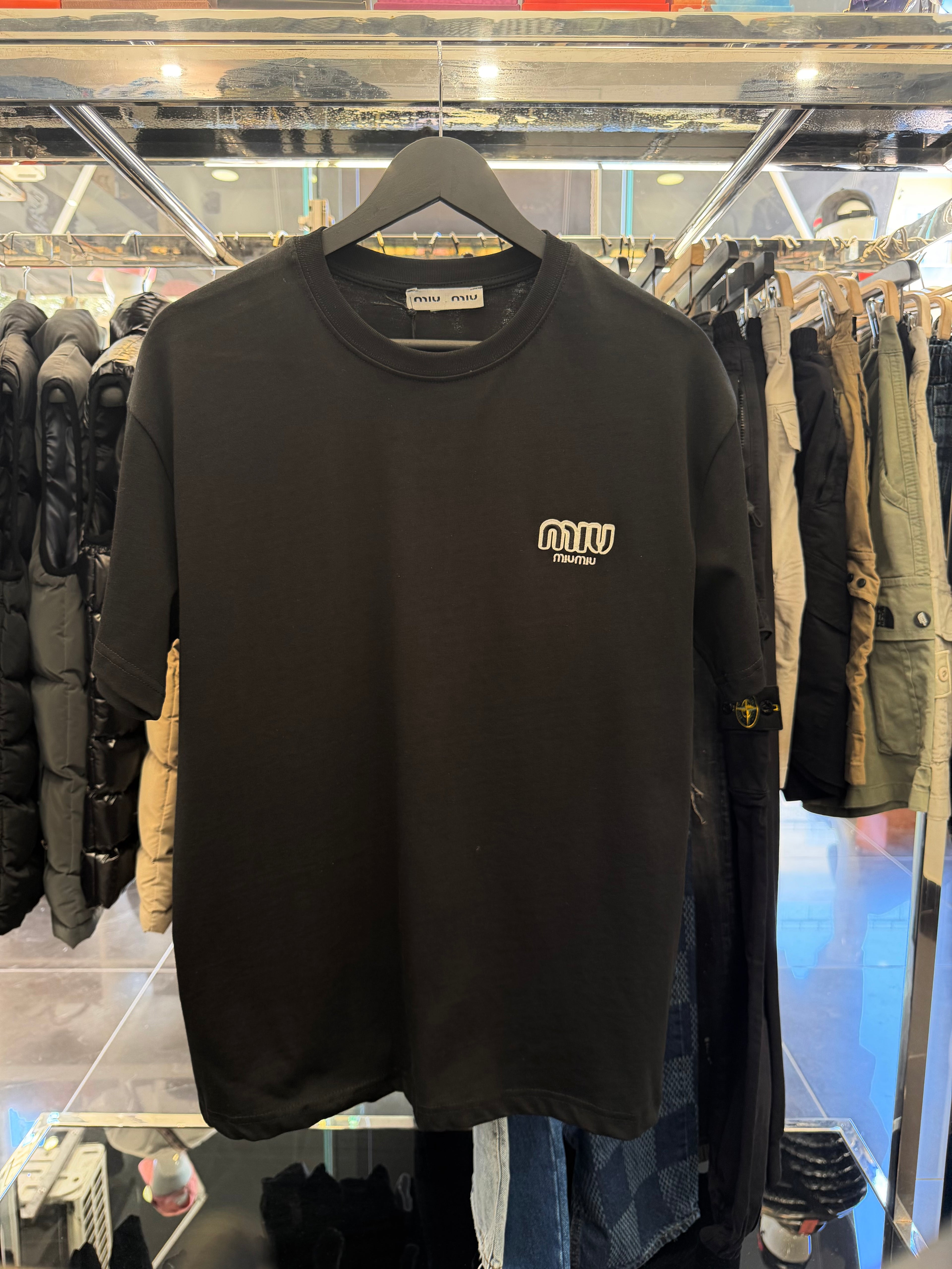 T-SHIRT CODE 44
